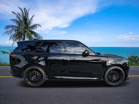 Used 2024 Land Rover Range Rover Sport image 38