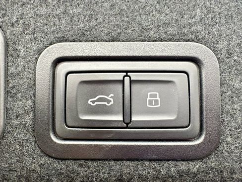 Used 2016 Audi S6 Prestige w/ Prestige Package AWD/4WD image 23