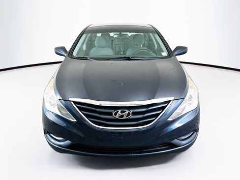 Used 2013 Hyundai Sonata GLS image 2