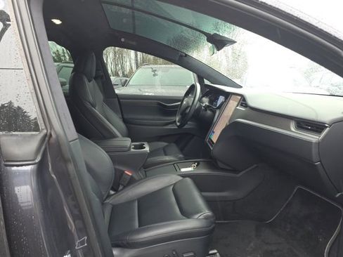 Used 2020 Tesla Model X Performance image 18