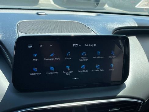 Used 2023 Hyundai Santa Fe Limited image 11