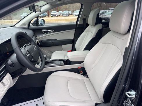 New 2026 Kia Sportage EX FWD image 10
