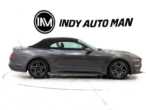 Used 2018 Ford Mustang Premium image 3