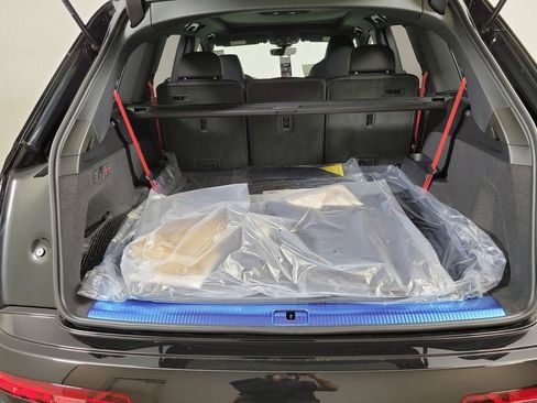 New 2026 Audi Q7 3.0T Prestige image 8