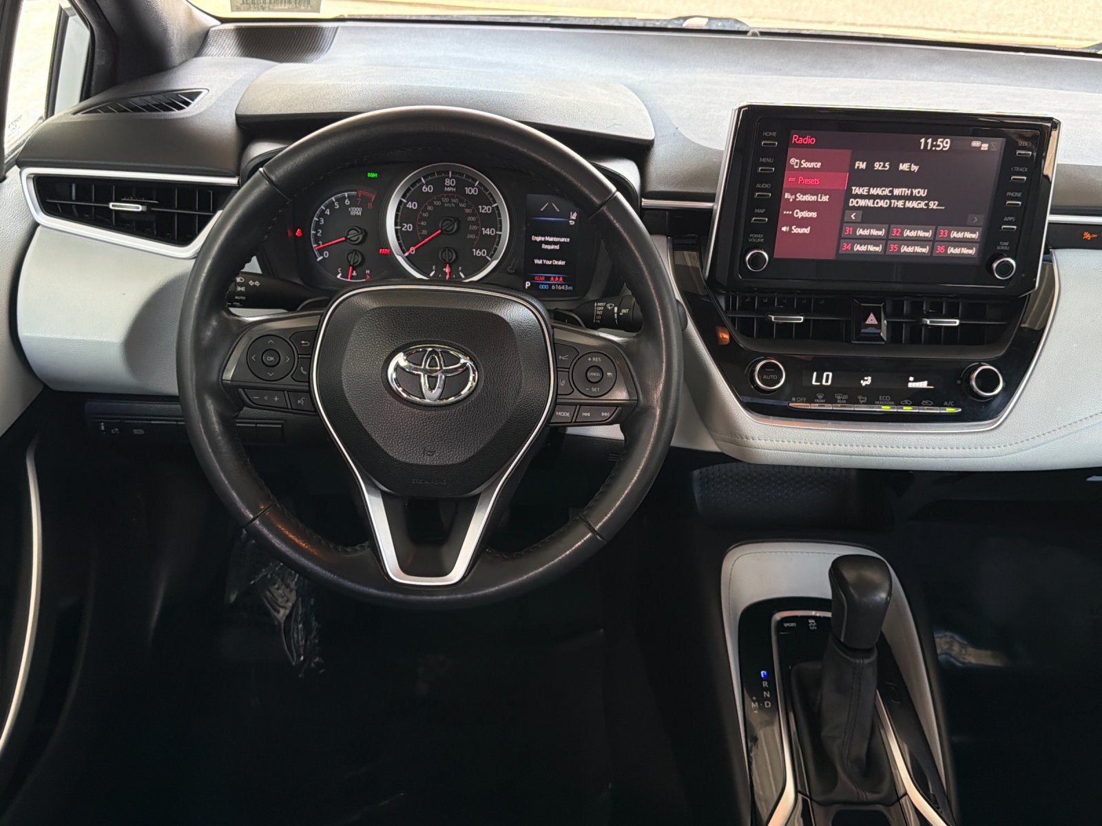 Used 2020 Toyota Corolla SE w/ SE Premium Package FWD image 13