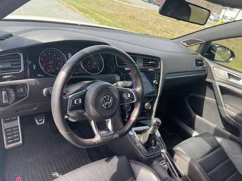Used 2019 Volkswagen GTI SE w/ SE Experience Package FWD image 16