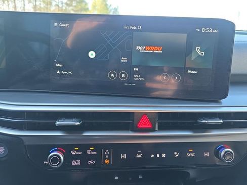 Used 2024 Kia Sorento S w/ Panoramic Sunroof Package image 34