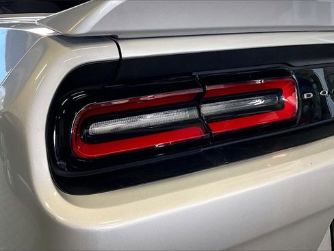 Used 2022 Dodge Challenger GT image 17