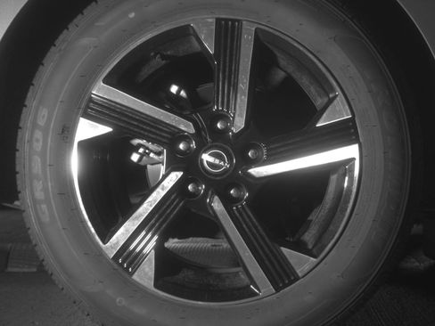 Used 2025 Nissan Sentra SV FWD image 18