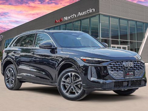 New 2025 Audi Q5 Premium image 1