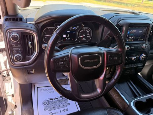 Used 2023 GMC Sierra 2500 Denali w/ Denali Ultimate Package AWD/4WD image 15