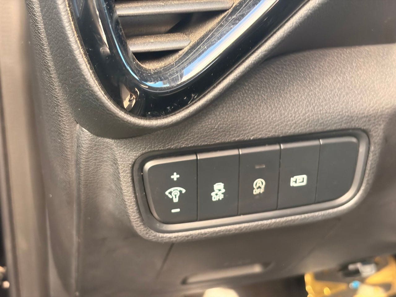 Used 2023 Kia Soul S FWD image 22