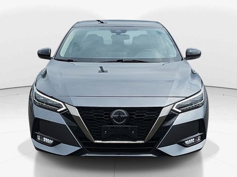 Used 2022 Nissan Sentra SR w/ SR Premium Package FWD image 12