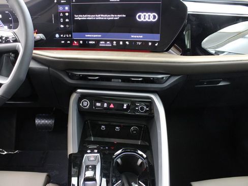 New 2025 Audi Q5 Premium Plus image 21