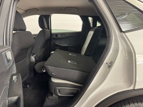 Used 2023 Ford Escape Active image 30