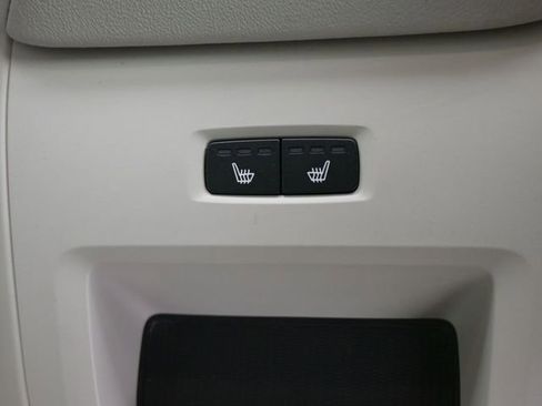 Used 2024 Volvo V60 B5 Cross Country Plus image 33