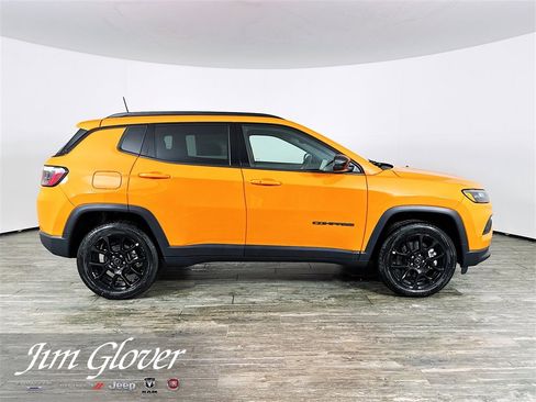 New 2026 Jeep Compass Latitude image 8