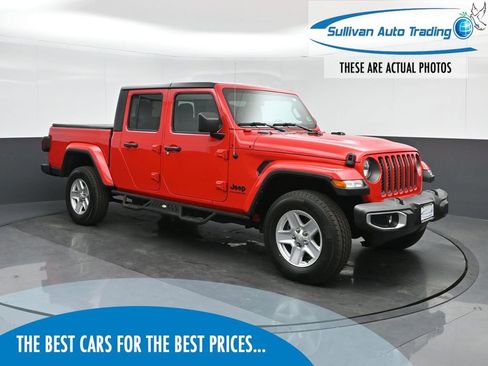 Used 2023 Jeep Gladiator Sport image 1