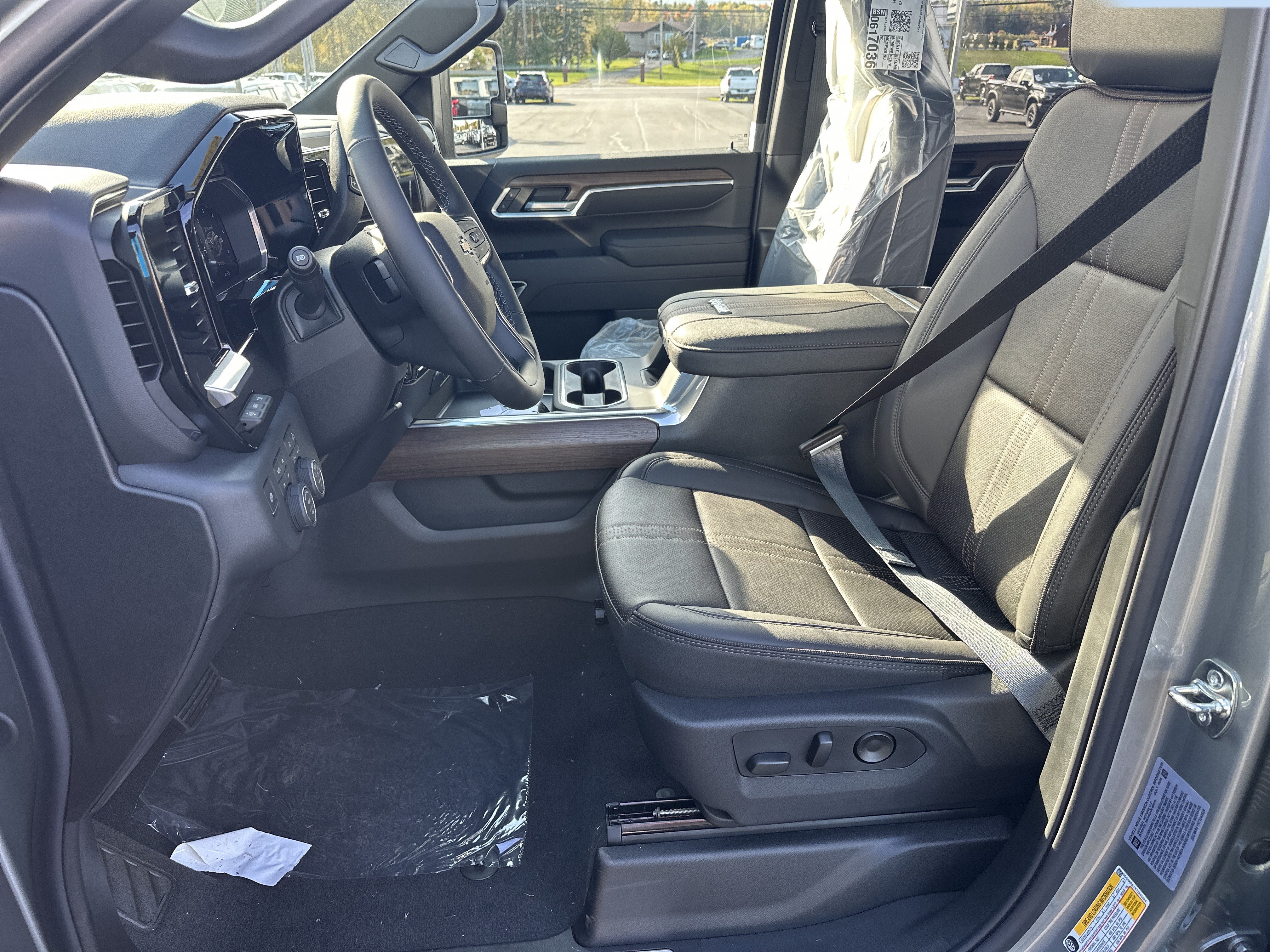 New 2026 Chevrolet Silverado 2500 High Country w/ High Country Premium Package AWD/4WD image 9