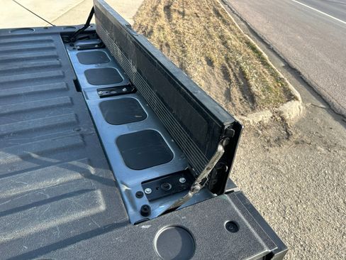 Used 2026 GMC Sierra 1500 SLT image 11