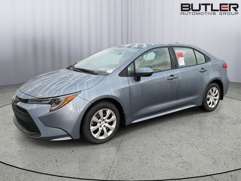 New 2026 Toyota Corolla LE FWD image 1