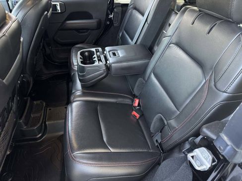 Used 2019 Jeep Wrangler Unlimited Rubicon image 19