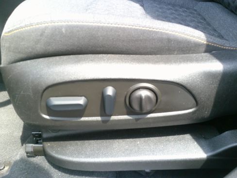 Used 2023 Chevrolet Equinox LT AWD/4WD image 13