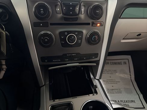 Used 2015 Ford Explorer 4WD image 23