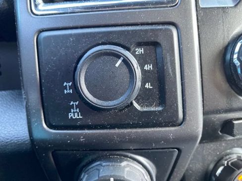 Used 2016 Ford F150 XLT w/ Equipment Group 302A Luxury AWD/4WD image 4