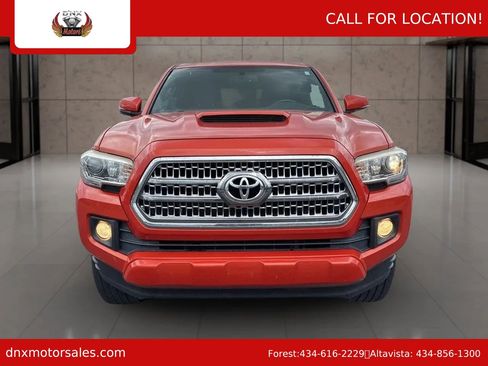 Used 2016 Toyota Tacoma TRD Sport w/ Towing Package AWD/4WD image 14