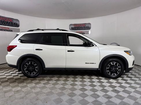 Used 2019 Nissan Pathfinder SL FWD image 17