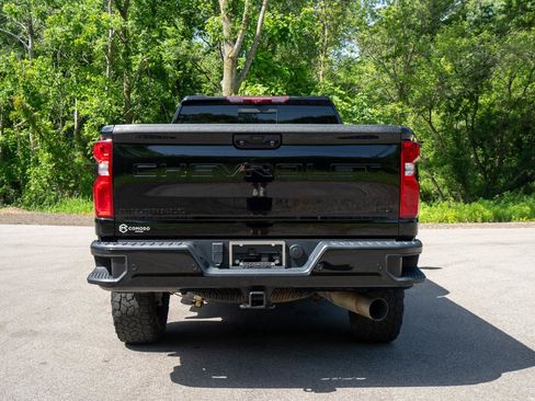 Used 2024 Chevrolet Silverado 2500 LTZ w/ LTZ Plus Package AWD/4WD image 6