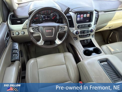 Used 2017 GMC Yukon SLT w/ Premium Edition AWD/4WD image 10