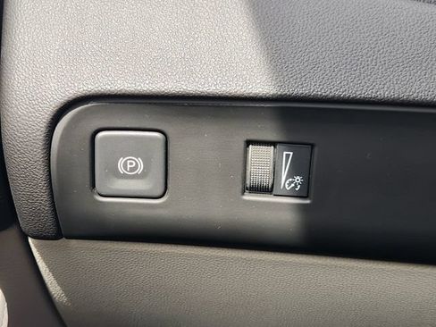Used 2024 Buick Enclave Essence w/ Experience Buick Package AWD/4WD image 20