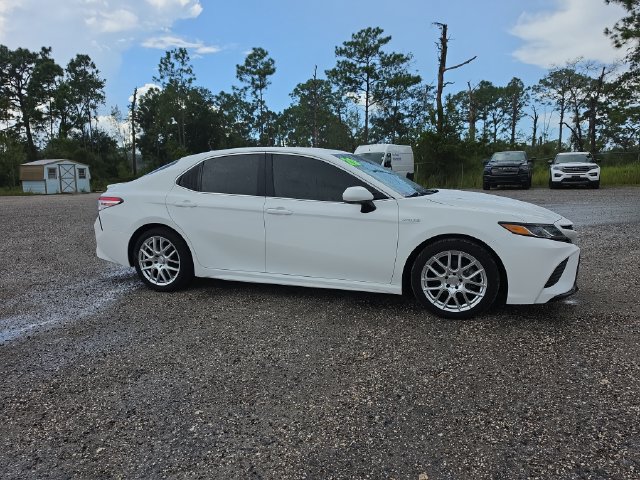 Used 2020 Toyota Camry SE FWD image 2