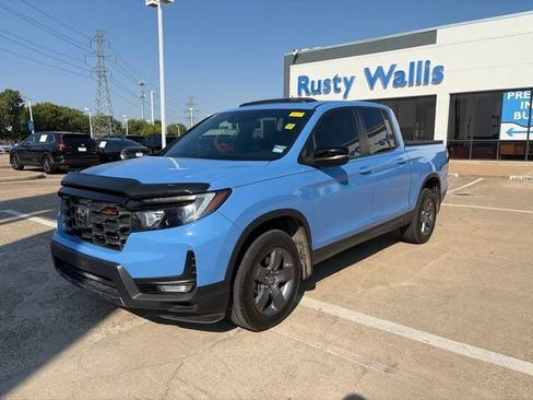 Used 2024 Honda Ridgeline TrailSport image 2
