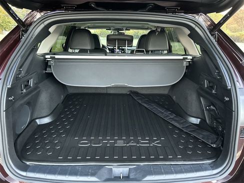 Certified 2024 Subaru Outback Limited image 27