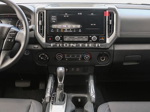 New 2025 Nissan Frontier SV AWD/4WD image 15