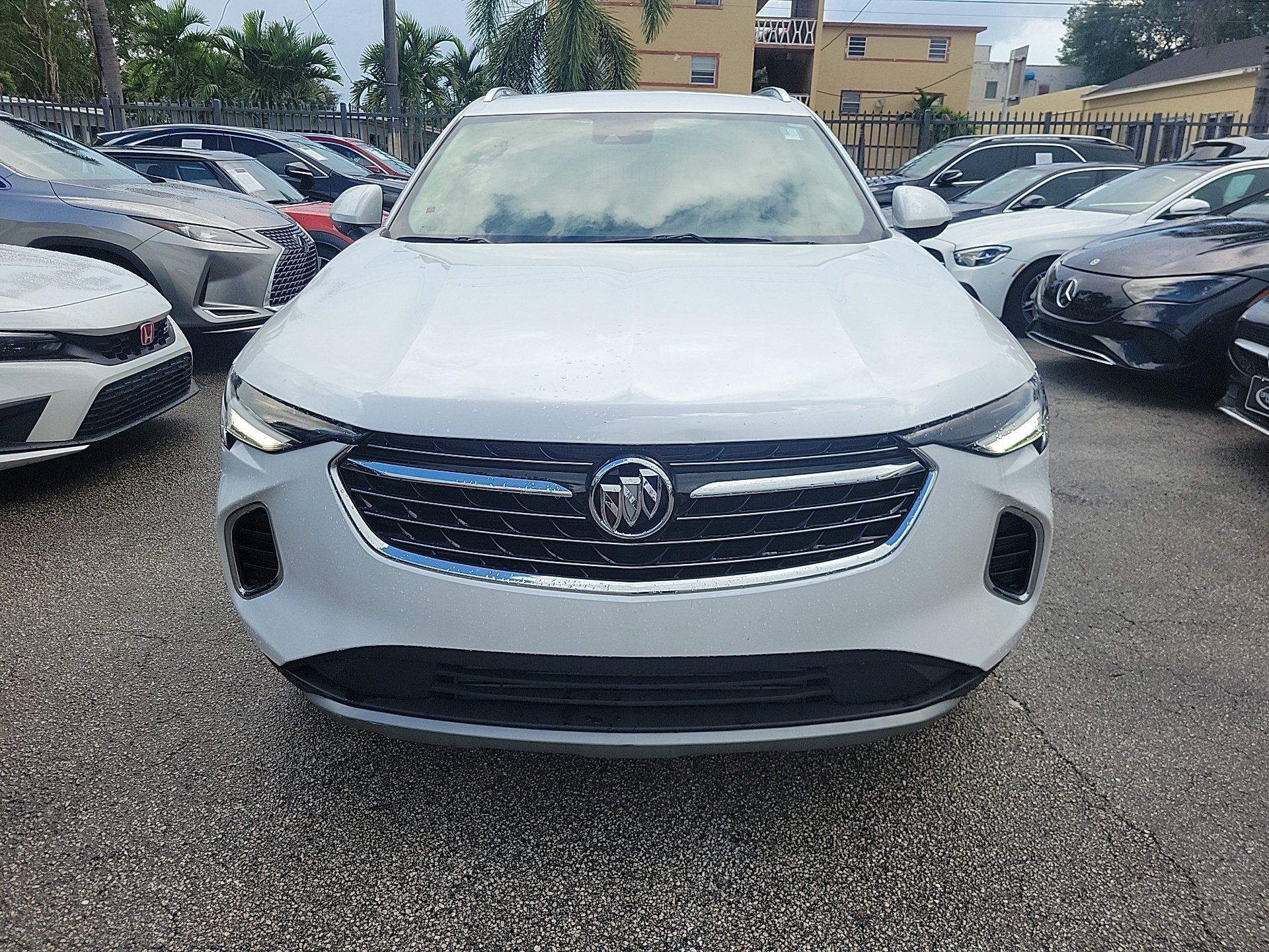 Used 2023 Buick Envision Essence AWD/4WD image 2