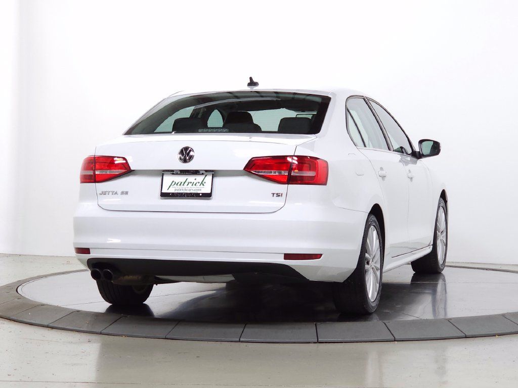Used 2015 Volkswagen Jetta SE FWD image 8