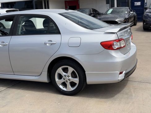 Used 2012 Toyota Corolla S FWD image 5