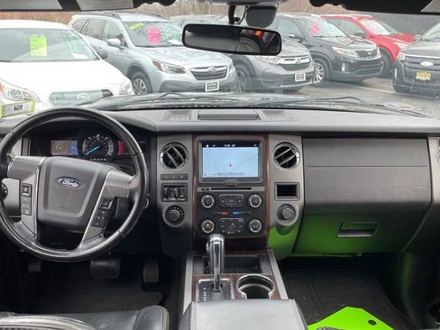 Used 2017 Ford Expedition Platinum image 14