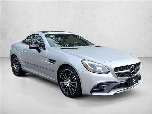 Used 2017 Mercedes-Benz SLC 43 AMG image 3