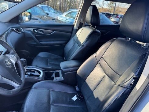 Used 2016 Nissan Rogue SL image 8