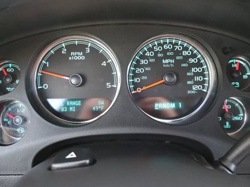 Used 2014 GMC Sierra 2500 Denali w/ Suspension Package, Off-Road image 36