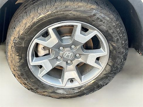 Used 2023 Honda Passport TrailSport image 32