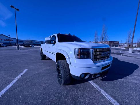 Used 2013 GMC Sierra 2500 Denali w/ Suspension Package, Off-Road image 4