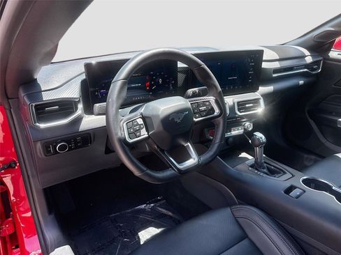 Used 2026 Ford Mustang Premium RWD image 9