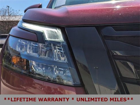 Used 2023 Nissan Pathfinder SV w/ Black Appearance Package image 10