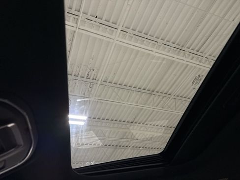 New 2025 Jeep Grand Cherokee L Altitude image 17